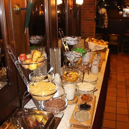 Готель Central-hotel 3*